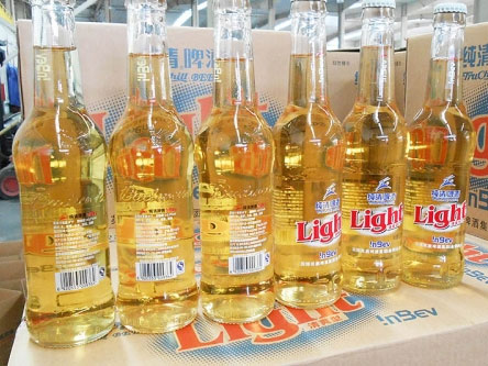 啤酒瓶贴标机案例